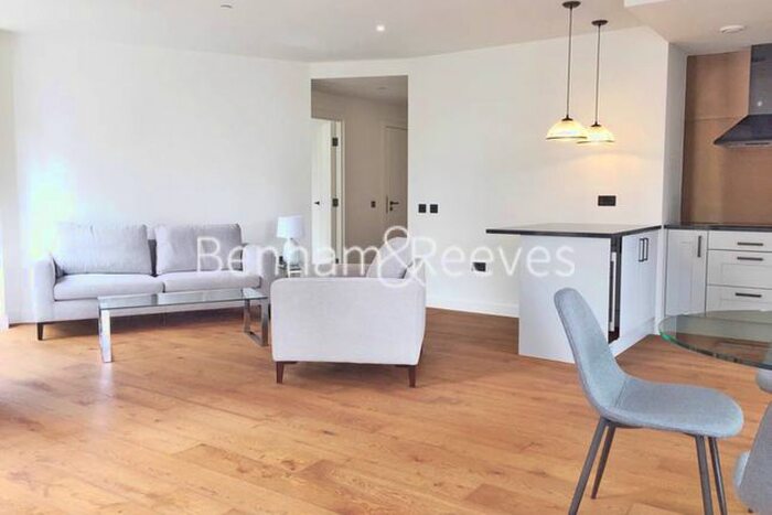 2 Bedroom Flat To Rent In Emery Way, Wapping, E1W