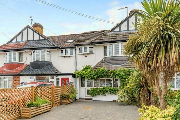 3 Bedroom Terraced House To Rent In Melbourne Way, London, EN1