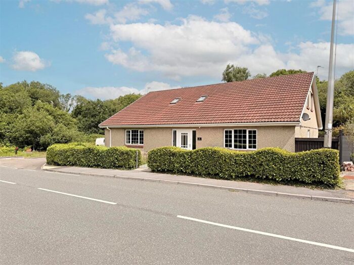 7 Bedroom Detached Bungalow For Sale In Heol Morlais, Trimsaran, Kidwelly, SA17