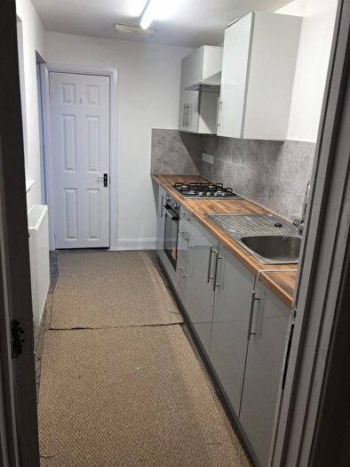 4 Bedroom Terraced House To Rent In Blenheim Garden, Reading, RG1