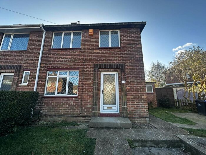 3 Bedroom End Of Terrace House To Rent In Welland Avenue, Grimsby, DN34