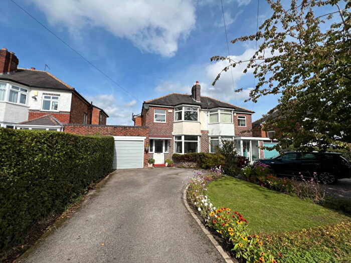 3 Bedroom Semi-Detached House For Sale In Ulleries Road, Solihull, B92