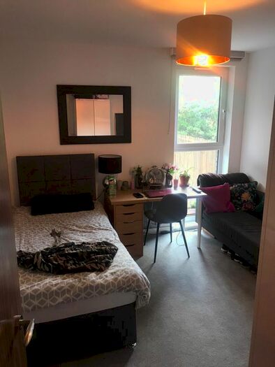 2 Bedroom Flat To Rent In Regina Road, Chelmsford, CM1