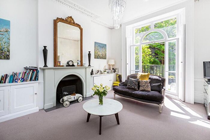 2 Bedroom Flat For Sale In Edith Grove, London, SW10