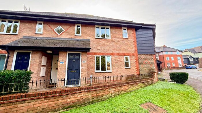 2 Bedroom Maisonette To Rent In Nicholsons Grove, Colchester, CO1