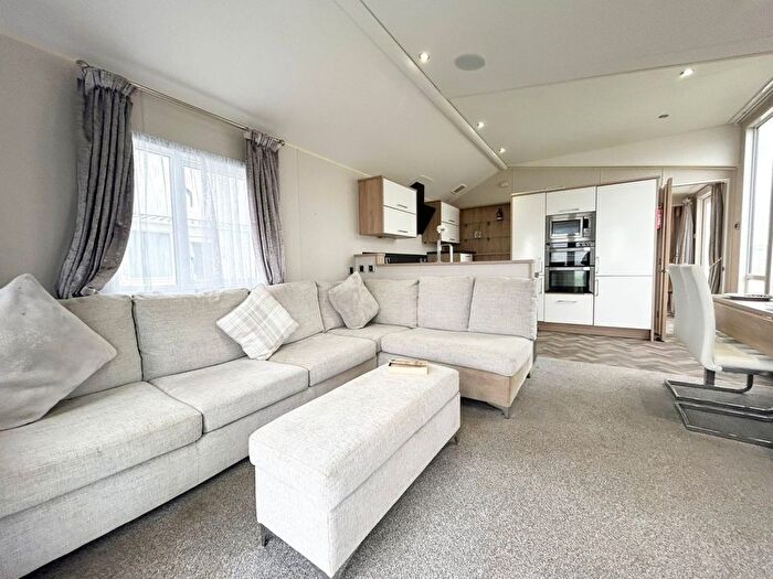 2 Bedroom Park Home For Sale In Leysdown Road, Leysdown-On-Sea, Sheerness, ME12