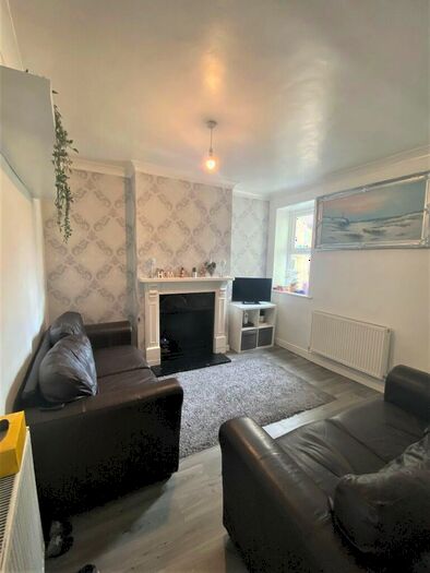 3 Bedroom Terraced House To Rent In Wedmore Road, Cardiff(City), CF11