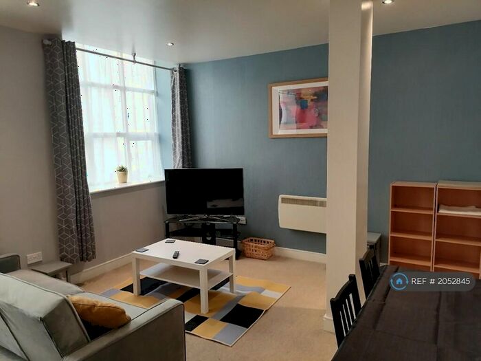 1 Bedroom Flat To Rent In Hick Street, Bradford, BD1