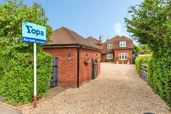 4 Bedroom Detached House For Sale In Beacon Hill Road, Newark, NG24