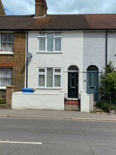 2 Bedroom Terraced House To Rent In East Street, Faversham, ME13