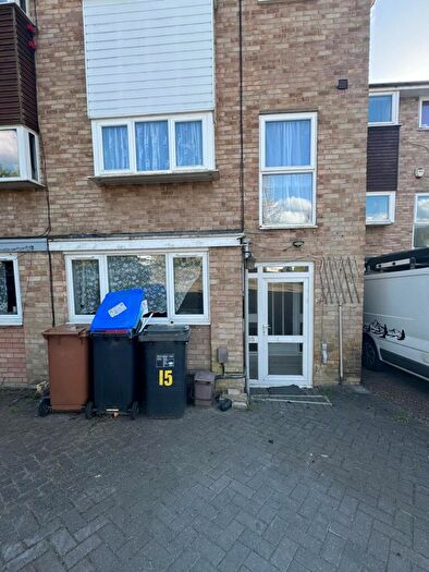 5 Bedroom House To Rent In Catton Crescent, Northampton, NN2