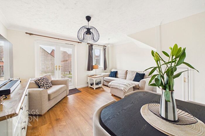 2 Bedroom Terraced House For Sale In Pennycress Drive, Wymondham, NR18