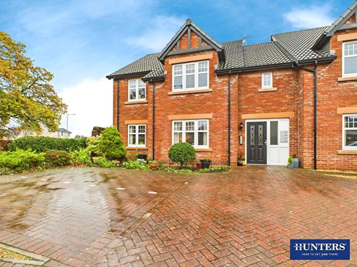 2 Bedroom Flat For Sale In Carlyle Place, Dumfries, DG1