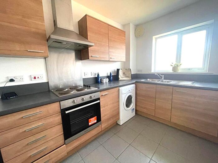1 Bedroom Flat For Sale In High Road, Ilford, IG1