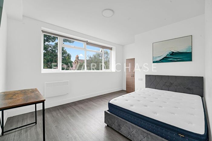 Property To Rent In , IG1
