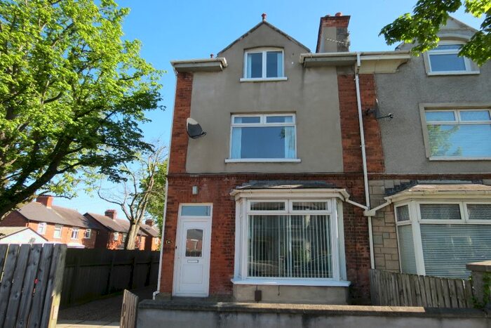 4 Bedroom Semi-Detached House To Rent In Bloomfield Road, Belfast, BT5