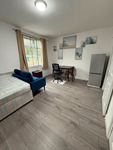 Studio To Rent In Lampton Road, Hounslow, TW3