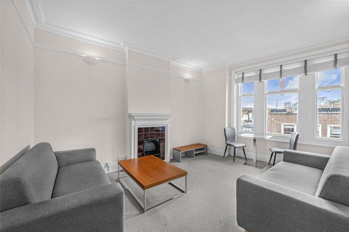 2 Bedroom Flat To Rent In Charing Cross Road, Covent Garden, London, WC2H