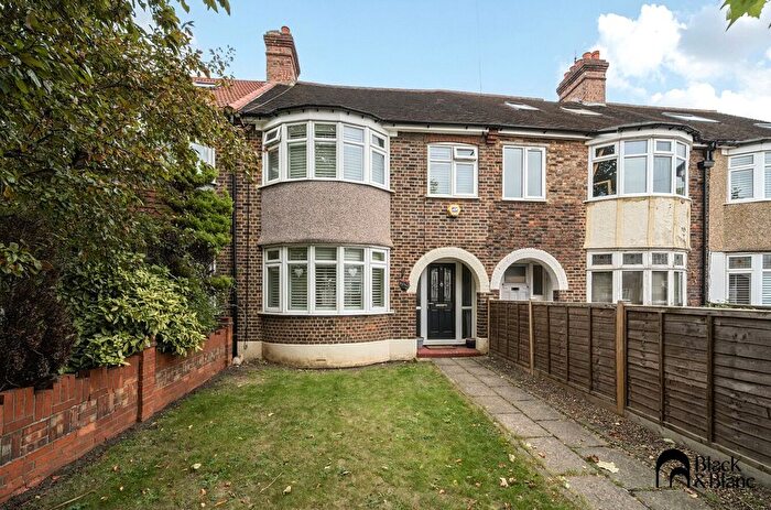 3 Bedroom Terraced House For Sale In Upper Elmers End Road, Beckenham, BR3