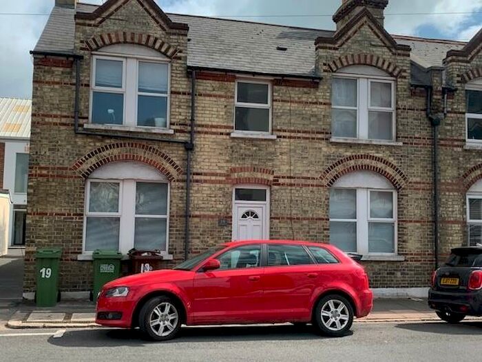 1 Bedroom Detached House To Rent In Commercial Road, Eastbourne, BN21