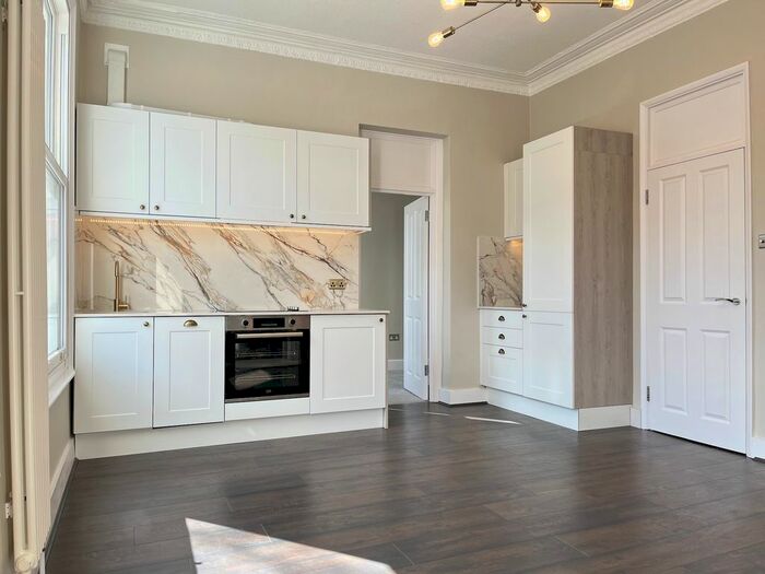 2 Bedroom Flat To Rent In Grosvenor Avenue, London Highbury, N5