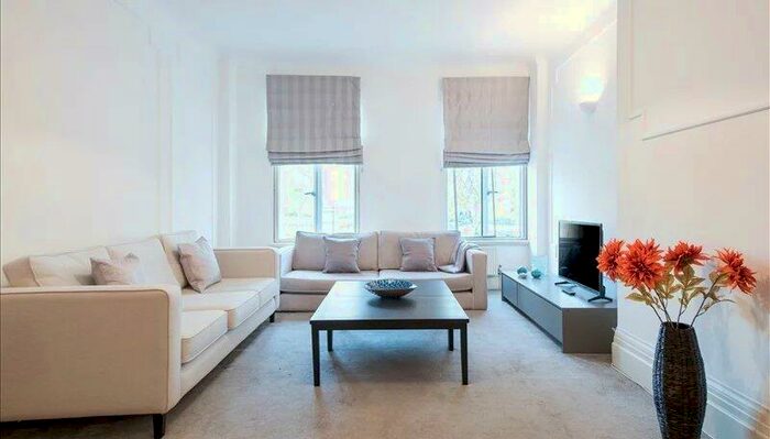 5 Bedroom Apartment To Rent In Park Road, London, NW8