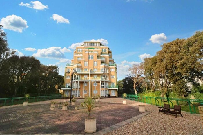 2 Bedroom Apartment To Rent In Manor Road, East Cliff, Bournemouth, BH1