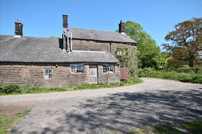 3 Bedroom Cottage For Sale In Clayton Fold Farm Cottage, Oakmere Avenue, Withnell, Chorley, PR6