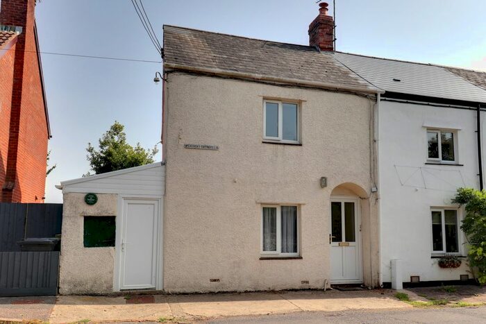 2 Bedroom End Of Terrace House For Sale In West Buckland, Wellington, TA21