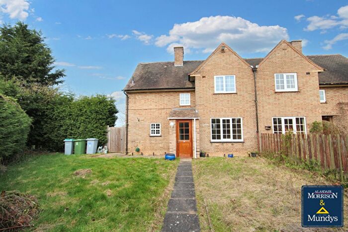 3 Bedroom Semi-Detached House For Sale In Behay Gardens, Staythorpe, Newark, NG23