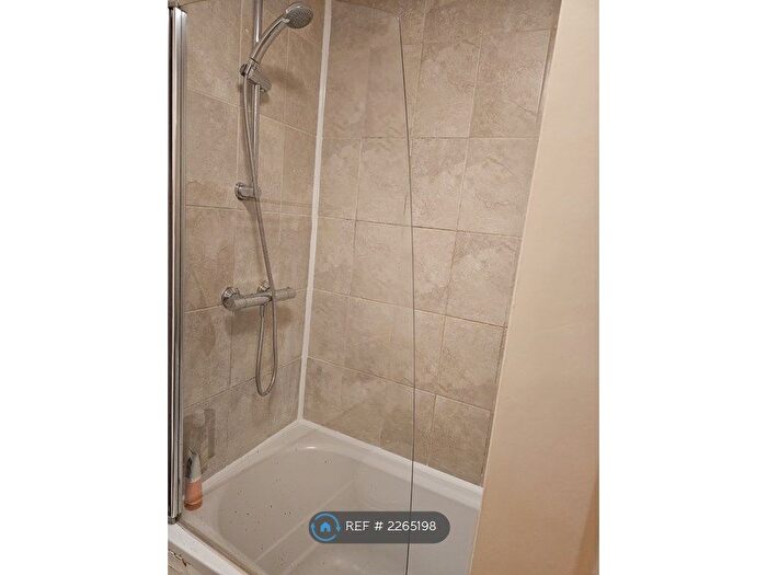 1 Bedroom Flat To Rent In Three Bridges/ Crawley, Three Bridges/ Crawley, RH10
