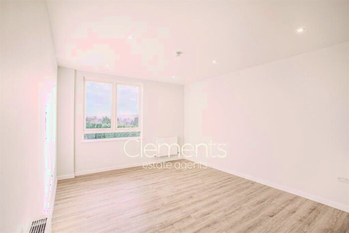 1 Bedroom Apartment To Rent In Bryanston Court, Hemel Hempstead, HP2