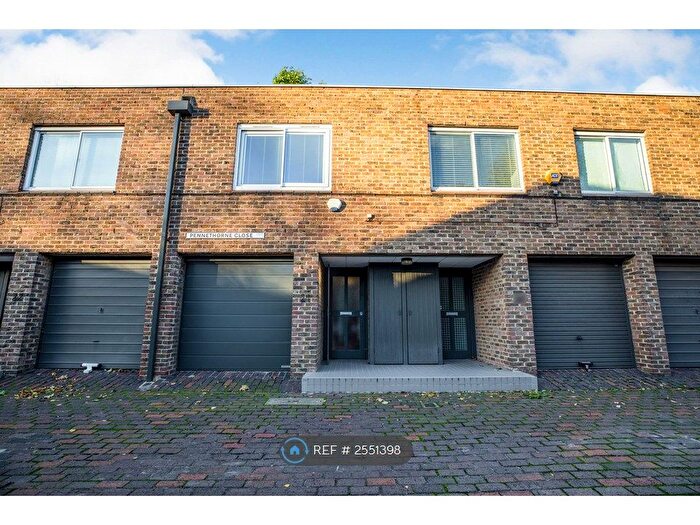 1 Bedroom Terraced House To Rent In Pennethorne Close, London, E9