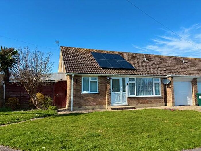 3 Bedroom Semi-Detached Bungalow For Sale In Marisfield Place, Selsey, PO20
