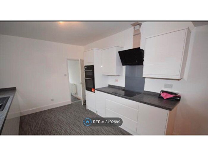 4 Bedroom Terraced House To Rent In Kensington Road, Burton On Trent, DE15