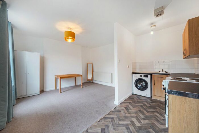 1 Bedroom Flat To Rent In Amberley Road, London, W9