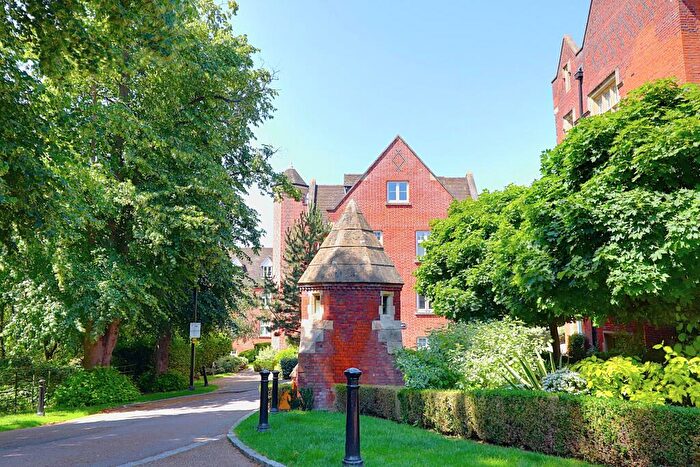 2 Bedroom Apartment To Rent In The Galleries, Brentwood, CM14