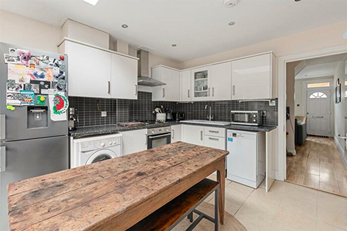 2 Bedroom Cottage For Sale In Maynard Road, Walthamstow, London, E17