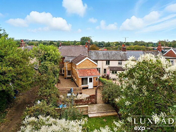 3 Bedroom Detached House For Sale In Stowmarket Road, Great Blakenham, Ipswich, IP6