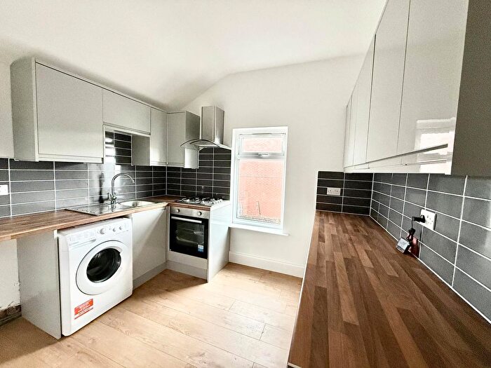 3 Bedroom Maisonette To Rent In Hessle Road, Kingston Upon Hull, HU3