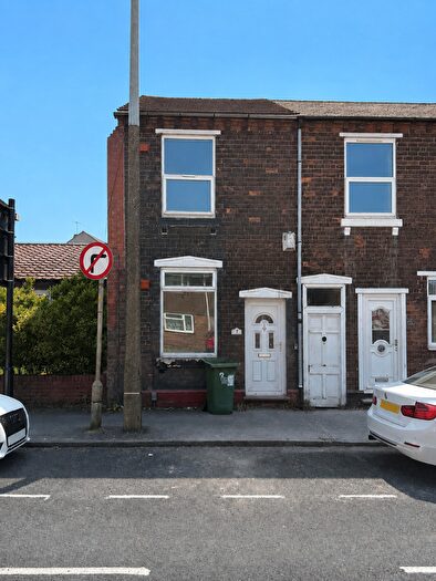 3 Bedroom Semi-Detached House To Rent In Broad Street, Oldbury, B69