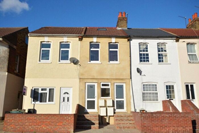 1 Bedroom Maisonette To Rent In Dover Road East, Gravesend, Kent, DA11