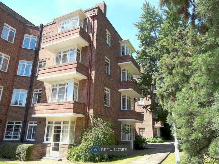 2 Bedroom Flat To Rent In Manor Court, Cambridge, CB3