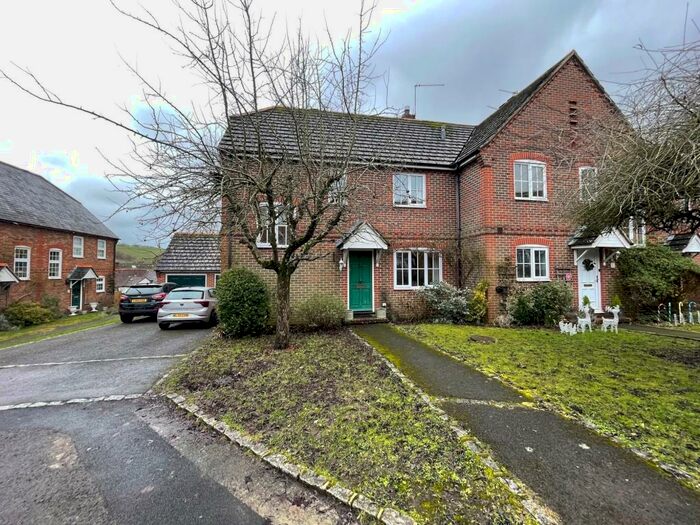 3 Bedroom Semi-Detached House To Rent In The Close, Hampstead Norreys, Thatcham, RG18