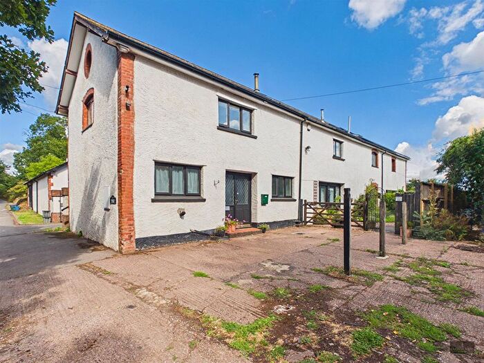 5 Bedroom Property For Sale In Silverton, Exeter, EX5