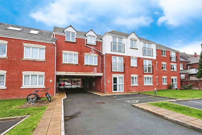 2 Bedroom Flat For Sale In High Street, Amblecote, Stourbridge, DY8