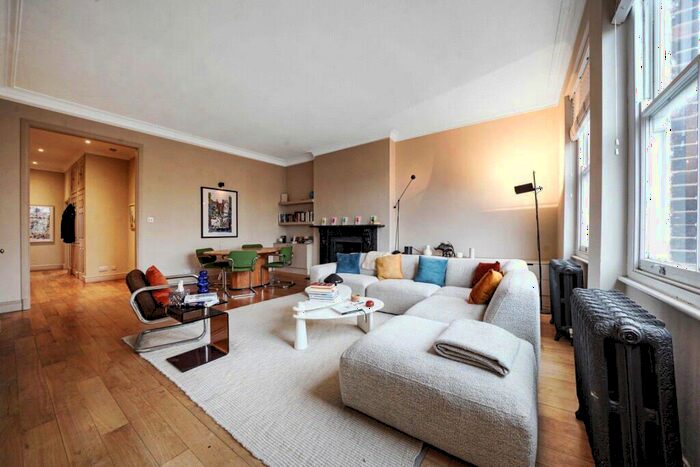 2 Bedroom Apartment To Rent In Hamilton Terrace, London, NW8