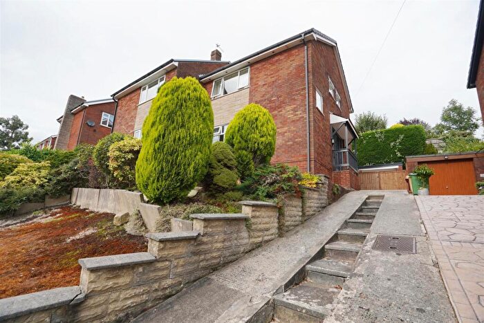 3 Bedroom Semi-Detached House For Sale In Douglas Close, Horwich, Bolton, BL6