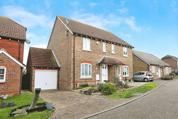 2 Bedroom Semi Detached House For Sale In Mansfield Drive, Iwade, Sittingbourne, Kent, ME9