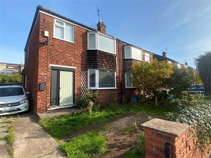 3 Bedroom Semi-Detached House For Sale In Eden Grove Road, Edenthorpe, Doncaster, South Yorkshire, DN3